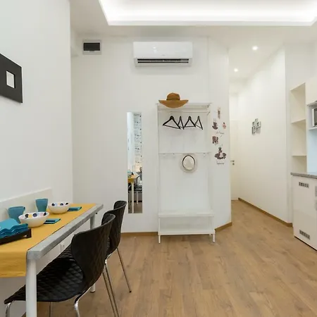 Apartment Holidays Downtown *