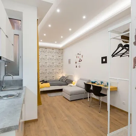 Apartment Holidays Downtown Budapest