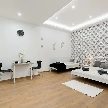 Holidays Downtown Apartment Budapest