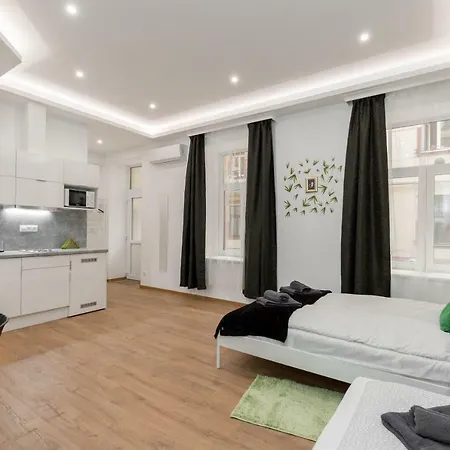 Holidays Downtown Apartment *