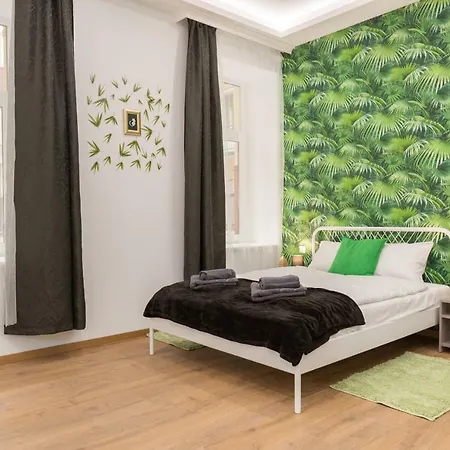Holidays Downtown Apartment Budapest