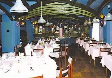 Ventura 3*