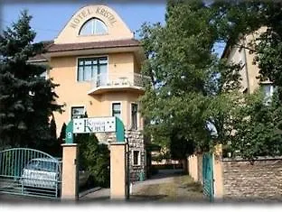 Kristal Otel