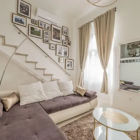 Apartment Luxury Ab
