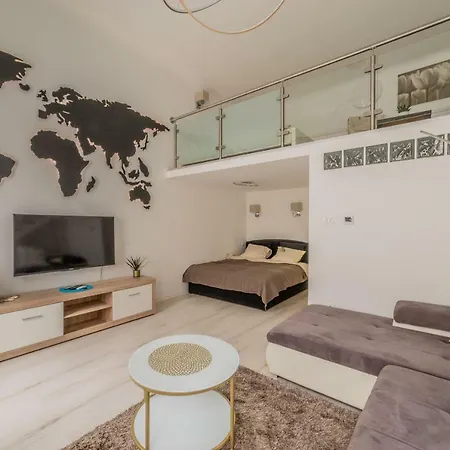 Luxury Ab Apartment