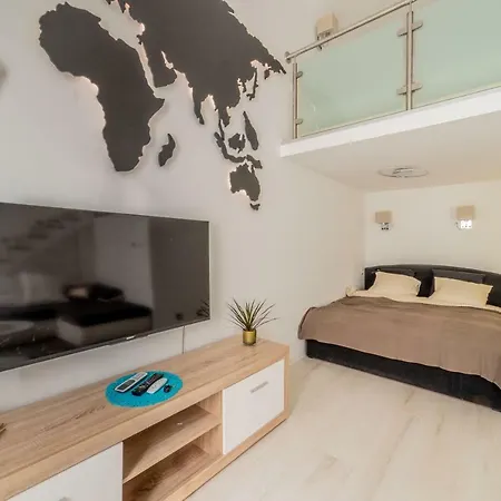 Luxury Ab Apartment