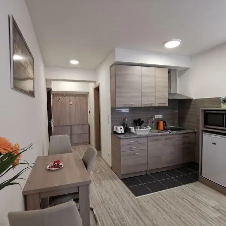 Corvin Apartmanhotel 3*