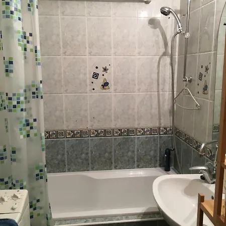 Ujpest Lakas Apartment *