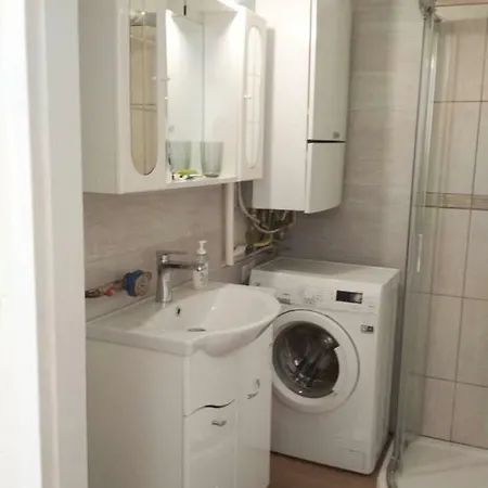 Zsuzsa Apartmán *