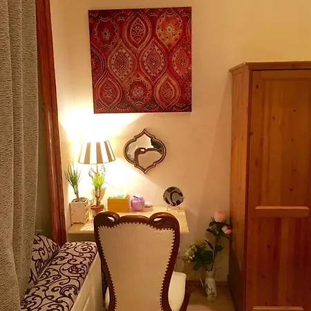 Rbnb - Inner Iii. Inn 3*