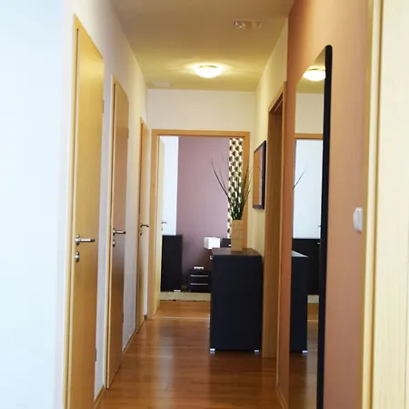 Aparthotel Senator 3*