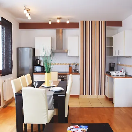 Senator Aparthotel 3*