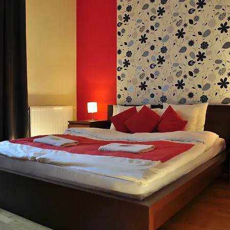 Aparthotel Senator 3*