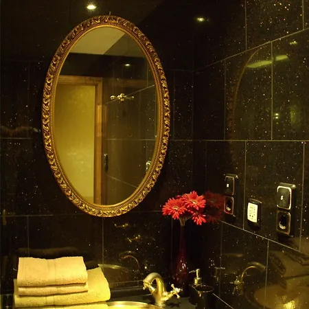 Budapest Hotel Apartments 4*