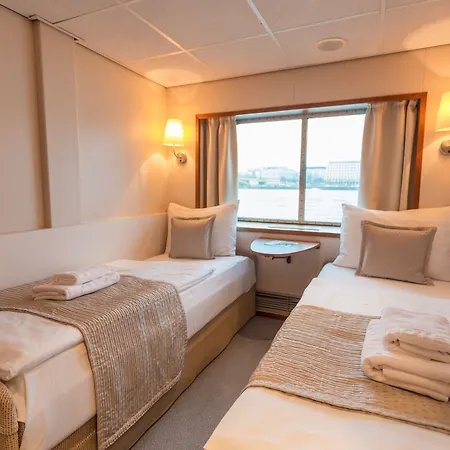 Onriver - Ms Maribelle