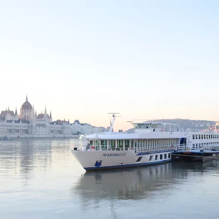 Onriver - Ms Maribelle Hotell