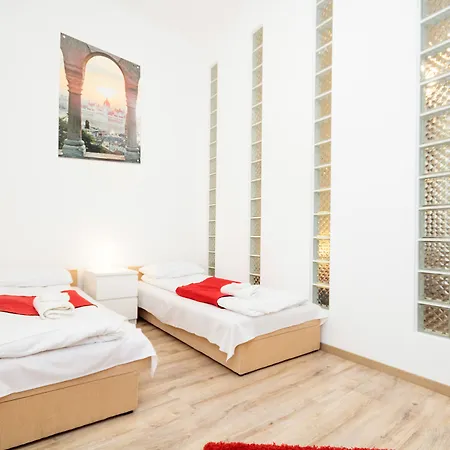 Centre Style Apartment *