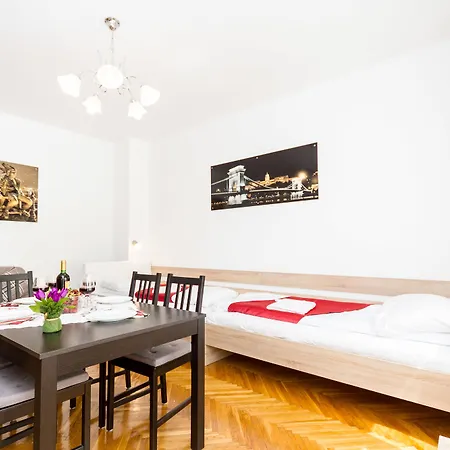 Apartment Centre Style Budapest