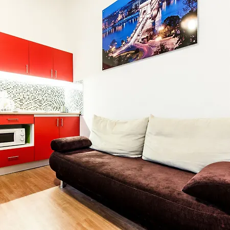 Apartment Centre Style *