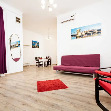 Apartment Centre Style Budapest
