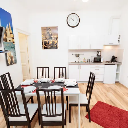 Apartment Centre Style Budapest