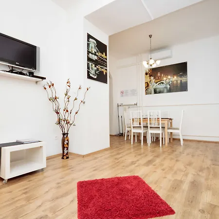 Centre Style Apartment