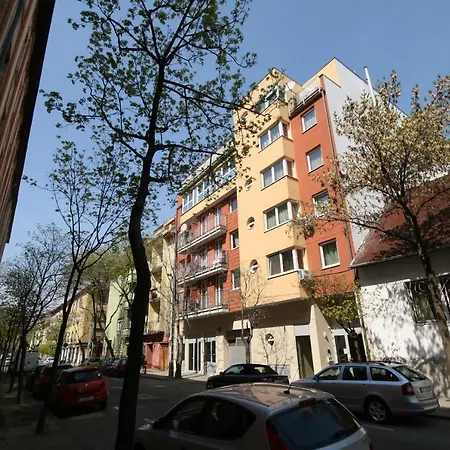 Peace Apartman *