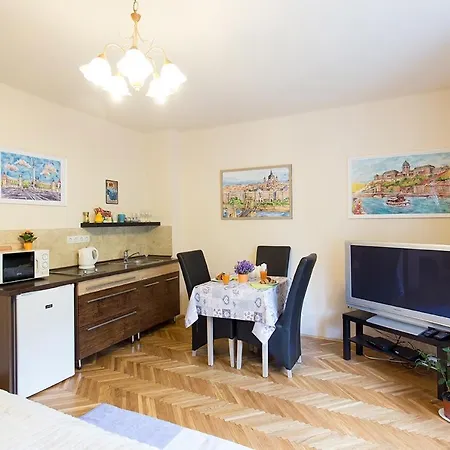 Greta Apartman Apartment