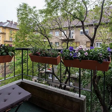Greta Apartman Apartman *