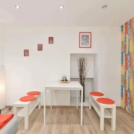 Akacfa Utca 65. Apartman