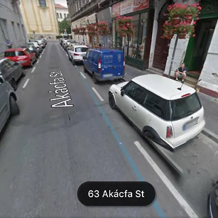 Apartman Akacfa Utca 65. *