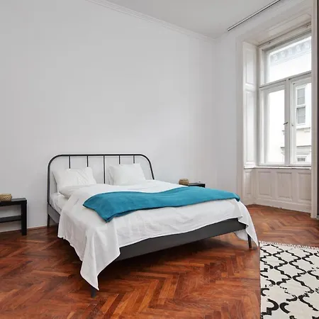Bg Kaldy Gyula Studio's Apartment *