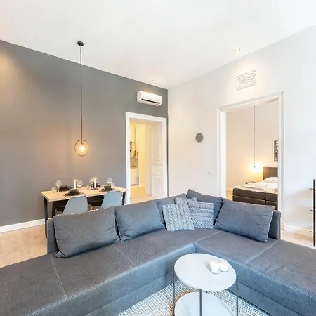 Liv Budapest
