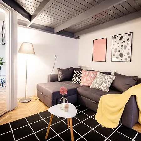 Apartment Rainbow Dream *