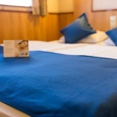 Fortuna Boat Botel Budapest