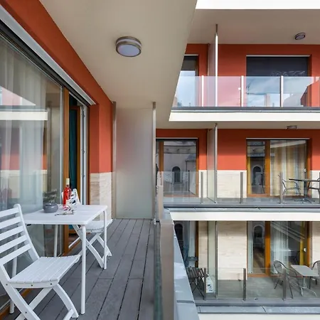 Downtown Residences - Ac,elevator,terrace Apartament *