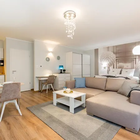 Downtown Residences - Ac,elevator,terrace Apartament