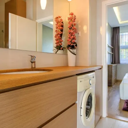 Basilica View Hercegrpimas Luxury Apartment