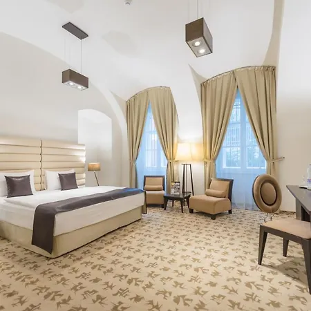 Buda Castle 4*