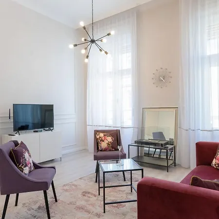 Milano Design Center With Ac Apartment Budapest