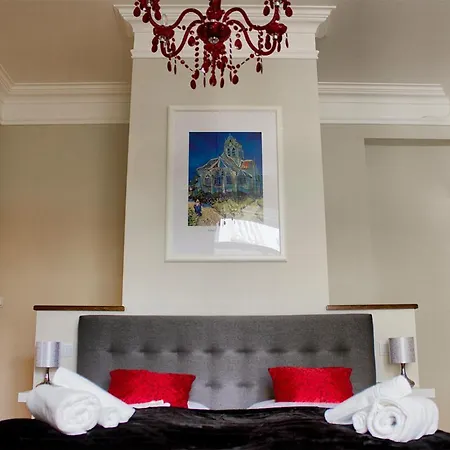 Deluxe In The Heart Of The * Budapest