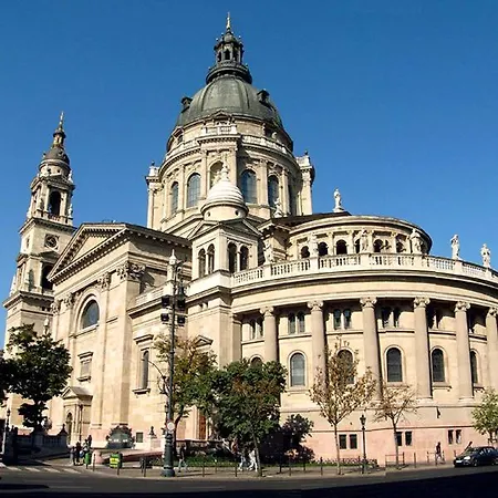 Appartement 4br , 3bhr With Ac At The Opera Boedapest