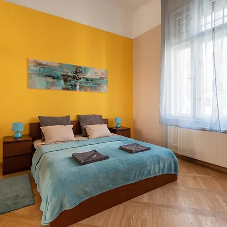 Patrik's Center Apartment