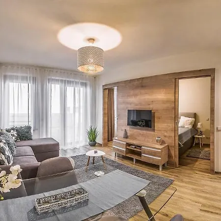 Art Homes Apartman *