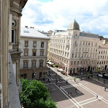 Apartment Basilica View I