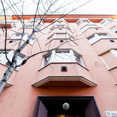 Warm & Friendly Ii. Apartment