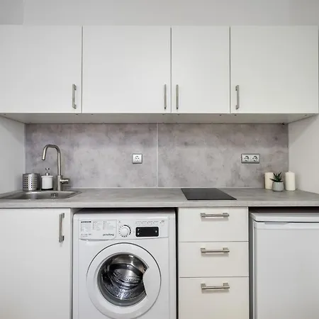 Apartment Bpr Delia's *