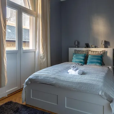 Apartment Luxury Downtown By Anna