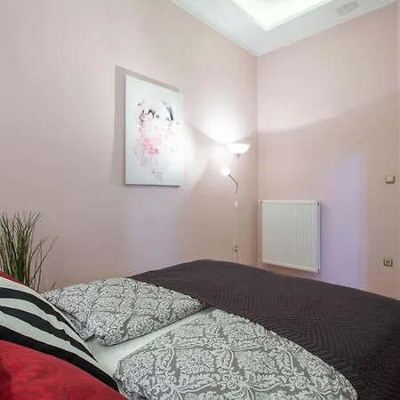 Luxury Downtown By Anna Apartment Budapest