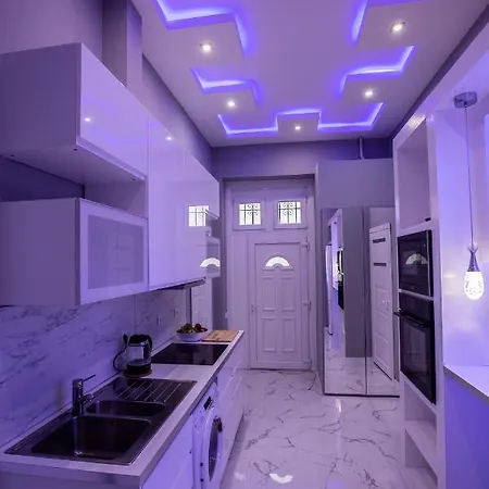 Deluxe Sapphire Residency - 4 Bedrooms * Budapesta